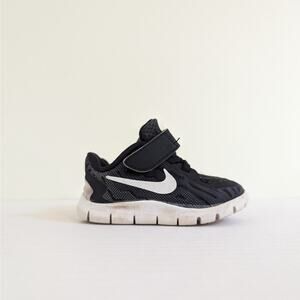 Nike Free 5.0 Black Sneakers Size 5C Tennis Shoes 725107-001